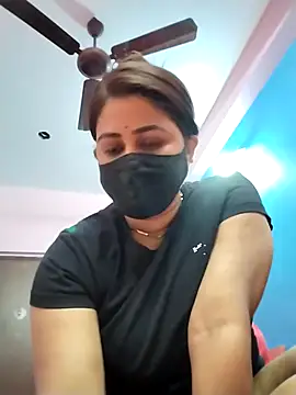 pinkihot23 online show from February 2026 02:47:02 PM