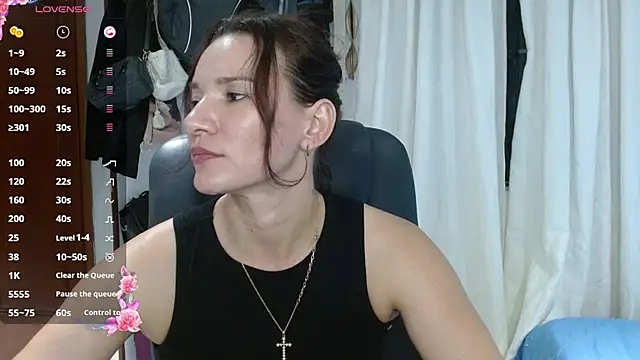 Scarlett 3X online show from February 2026 11:44:02 PM