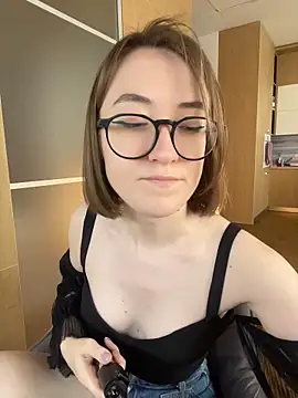 Snapshot of Persephone_Kore chatting on April 2026 02:37:01 PM Persephone Kore online show from April 2026 02:37:01 PM