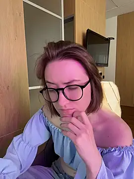 Snapshot of Persephone_Kore chatting on May 2026 04:12:02 PM Persephone Kore online show from May 2026 04:12:02 PM