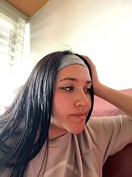 Veronica Wins  online show from February 2026 06:26:01 PM