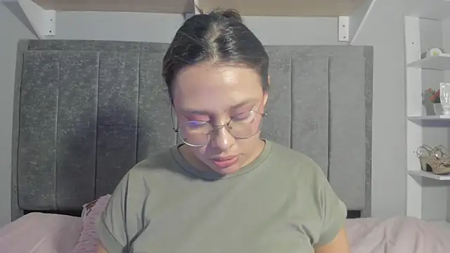 Snapshot of rosse_taylorx1 chatting on June 2026 07:13:01 PM rosse taylorx1 online show from June 2026 07:13:01 PM