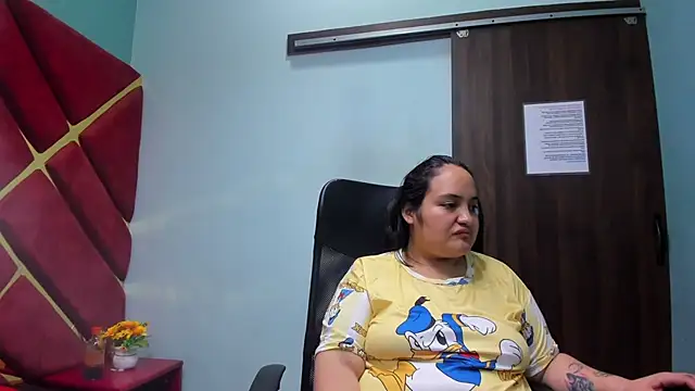 MiaRouss69 online show from February 2026 12:22:02 AM