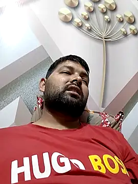 Pulkeet1433 online show from April 2026 10:00:02 PM