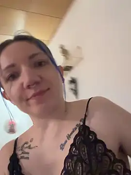 Snapshot of Marina_und_Jayden chatting on March 2026 09:54:01 PM Marina und Jayden online show from March 2026 09:54:01 PM