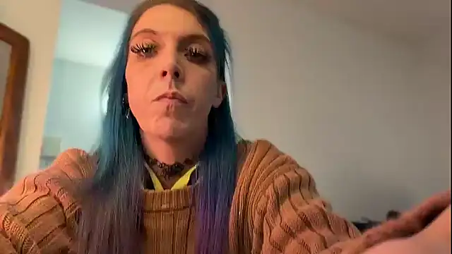 MegaTinyyy online show from May 2026 07:21:01 PM