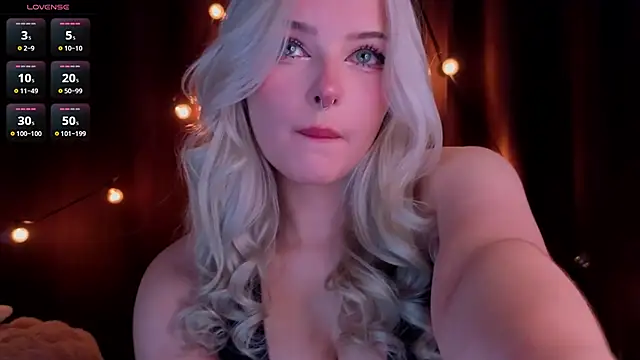 ShyniAlice online show from March 2026 04:38:02 AM