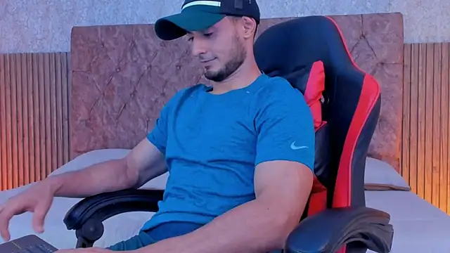 Snapshot of Adonys_Lewis_ chatting on January 2026 05:56:01 AM Adonys Lewis online show from January 2026 05:56:01 AM