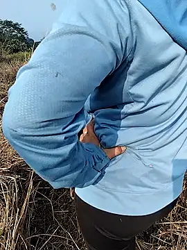 Snapshot of waaini99 chatting on January 2026 02:06:02 AM waaini99 online show from January 2026 02:06:02 AM