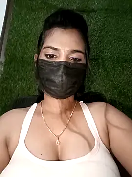 Snapshot of Nithyatamil chatting on February 2026 04:22:02 PM Nithyatamil online show from February 2026 04:22:02 PM