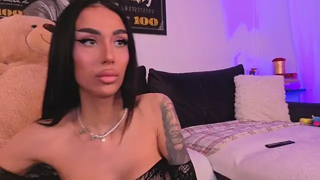 KimNaty online show from January 2026 07:18:01 PM