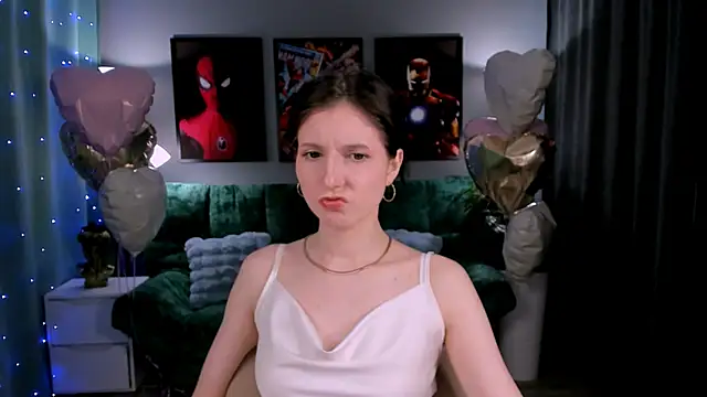 Snapshot of KikaOsterman chatting on March 2026 12:13:01 PM KikaOsterman online show from March 2026 12:13:01 PM