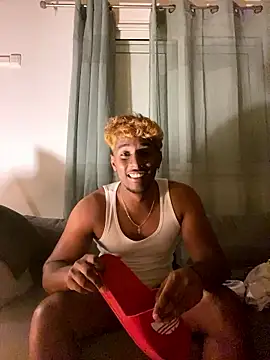 Snapshot of Axel_black10 chatting on January 2026 06:53:01 PM Axel black10 online show from January 2026 06:53:01 PM