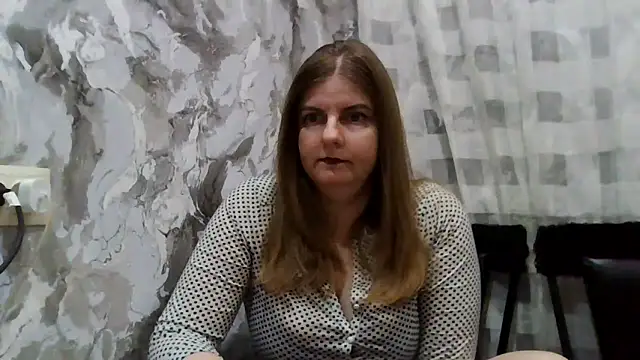 DarkRose0104 online show from February 2026 07:43:01 PM