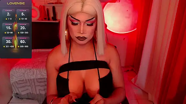 deliciousClaire online show from May 2026 08:38:02 PM