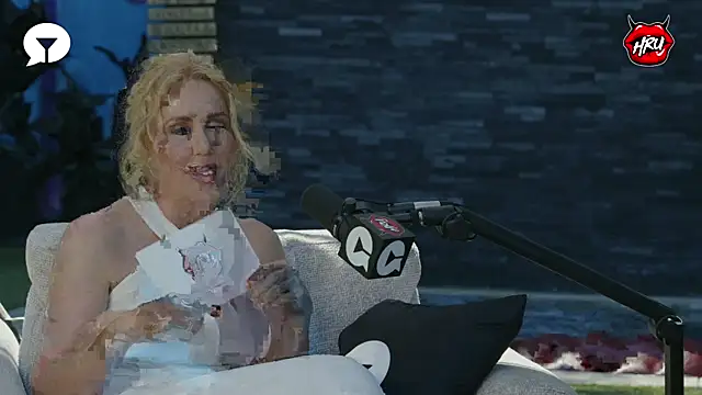 hollyrandall online show from February 2026 07:26:02 PM