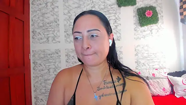 Snapshot of XXXStephanie_XXX chatting on June 2026 03:53:01 PM XXXStephanie XXX online show from June 2026 03:53:01 PM