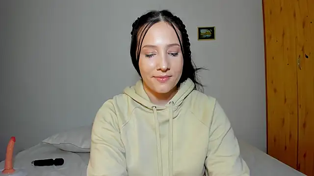 Angell-Sky online show from March 2026 08:05:02 PM