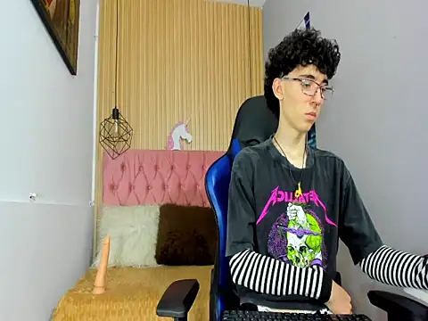 Syriussz online show from February 2026 07:31:02 PM