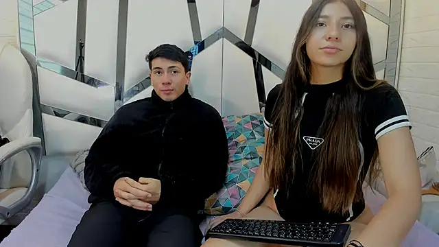 ScarlettAndLucas online show from March 2026 12:43:02 PM
