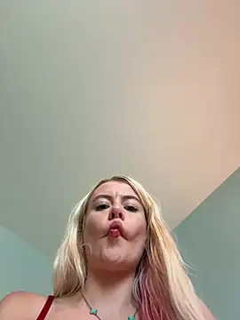 Snapshot of blondebunny999_999 chatting on June 2026 08:52:02 PM blondebunny999 999 online show from June 2026 08:52:02 PM