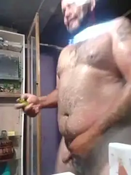 Guanatos13 online show from March 2026 10:02:02 PM