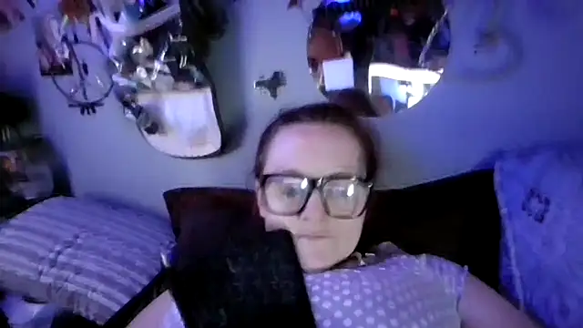 DisireAfterDark online show from February 2026 11:01:01 PM