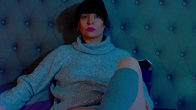 Snapshot of MaddyAllure chatting on February 2026 07:34:01 AM MaddyAllure online show from February 2026 07:34:01 AM