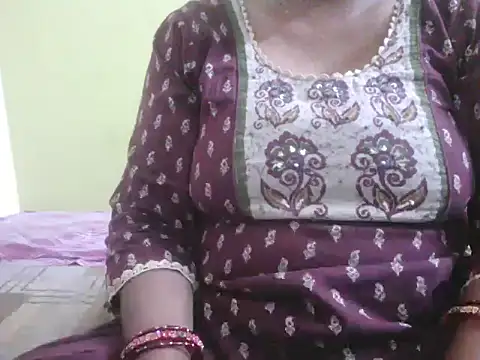 Snapshot of mohini_bhabhi chatting on May 2026 02:40:02 AM mohini bhabhi online show from May 2026 02:40:02 AM