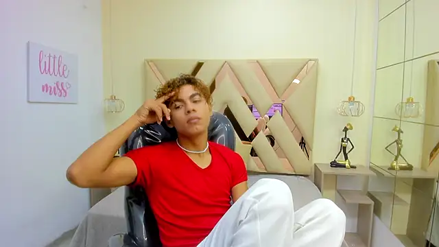 Anyelo Twink online show from February 2026 08:05:02 PM