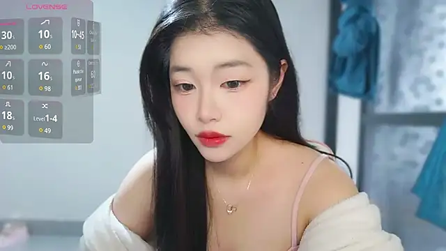 -XiaoYu-777 online show from February 2026 06:40:02 AM