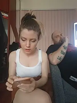 MochiNy4n online show from May 2026 05:31:02 PM