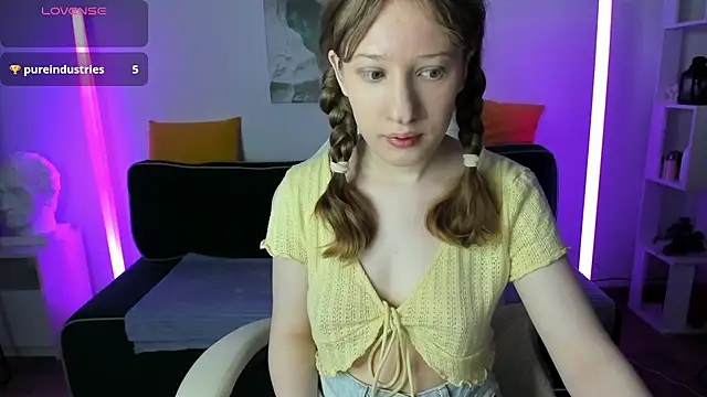 tracy aw online show from April 2026 03:59:01 AM