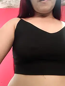 Snapshot of THALASSA_DIOSA chatting on June 2026 01:43:02 PM THALASSA DIOSA online show from June 2026 01:43:02 PM