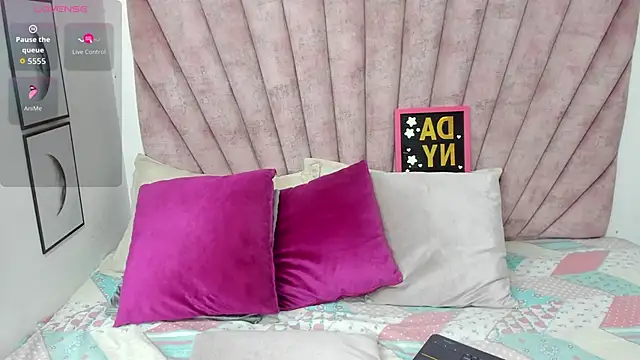 danibellucii  online show from February 2026 12:01:02 PM