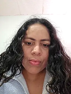  Zhamira online show from February 2026 03:59:01 PM