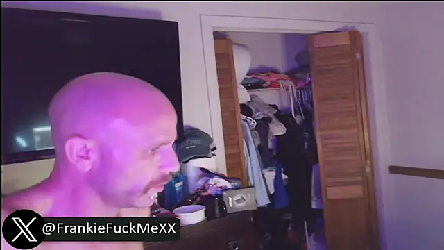 FrankieFuckMe online show from May 2026 05:39:01 PM