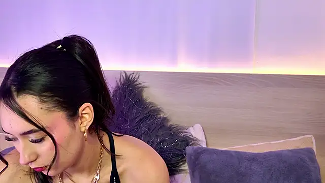 Snapshot of AliceeBloom chatting on February 2026 10:20:02 AM AliceeBloom online show from February 2026 10:20:02 AM