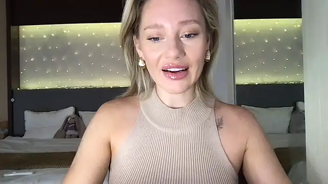Snapshot of Stella_muse chatting on May 2026 03:37:02 AM Stella muse online show from May 2026 03:37:02 AM
