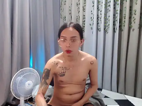 LOVELYMAYUMIE online show from December 2024 02:53:01 PM