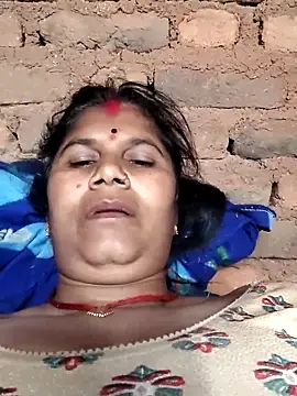 Hot di97 online show from March 2026 07:51:02 PM