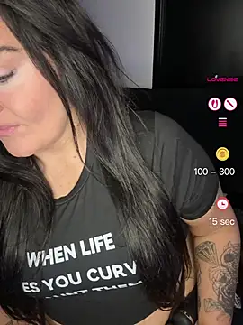 Miss CurvesXXX online show from May 2026 10:11:02 PM