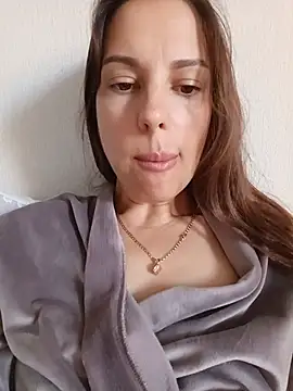 Snapshot of She-Moon chatting on July 2026 05:56:02 AM She-Moon online show from July 2026 05:56:02 AM