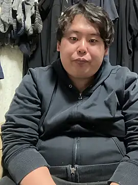 Snapshot of 82no_heya chatting on March 2026 04:32:01 PM 82no heya online show from March 2026 04:32:01 PM