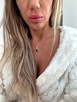 Missolevelvet online show from April 2026 08:04:02 AM