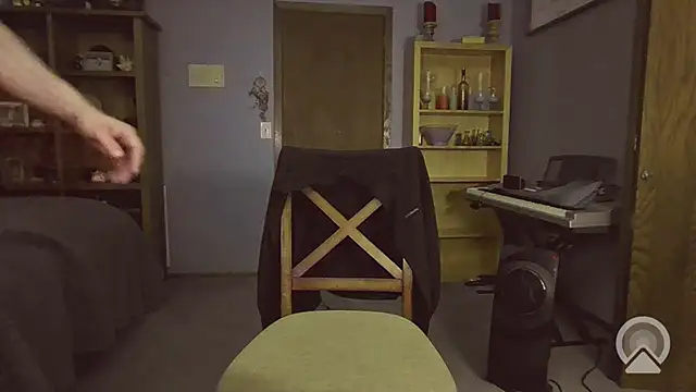 chrisw8140 online show from April 2026 04:24:02 AM