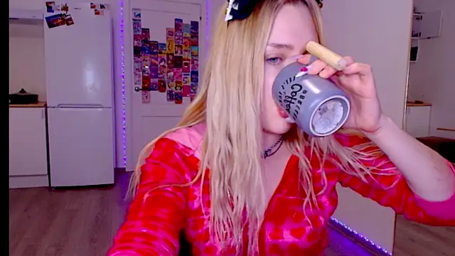 sailormoon666  online show from February 2026 06:00:02 AM