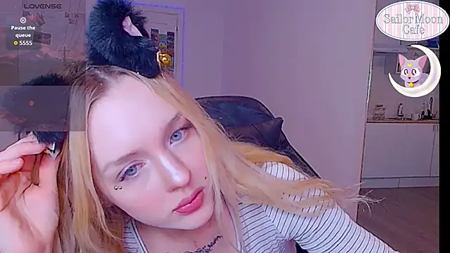 sailormoon666  online show from March 2026 12:14:01 AM