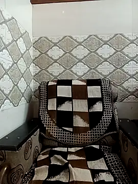 Cute purnima143 online show from February 2026 05:44:01 AM