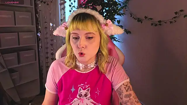 Roziett Belle online show from March 2026 09:48:02 AM